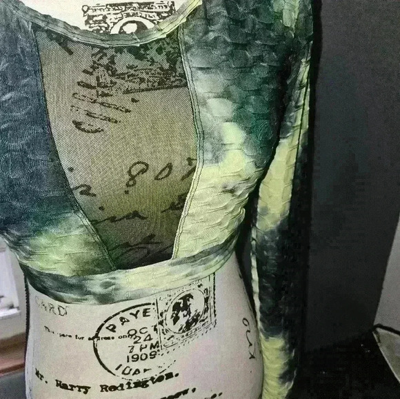 Special One Athletic Long Sleeve Top Size M - Picture 3 of 11